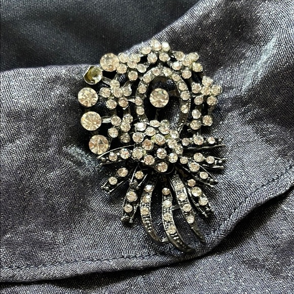 Laura Petites Dress - Picture 4 of 12